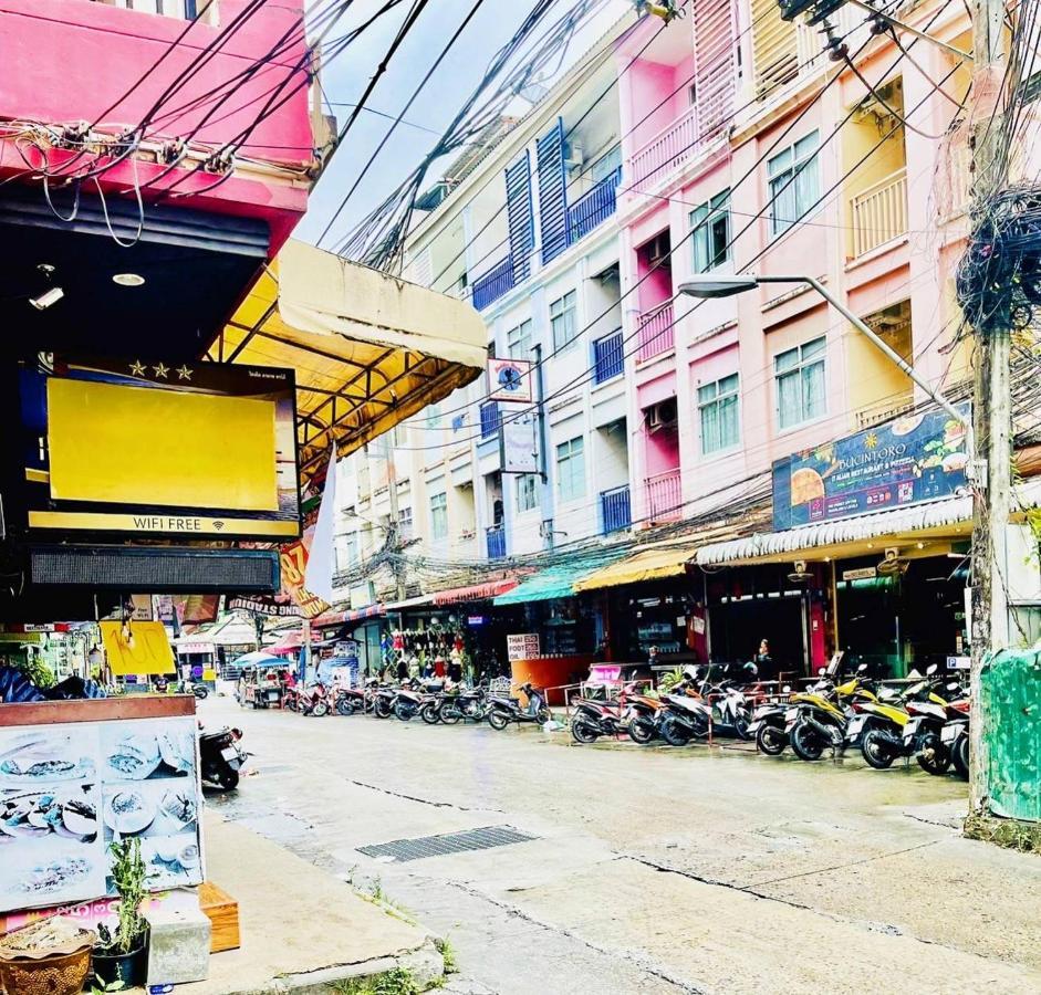 Innarm House Patong Buitenkant foto