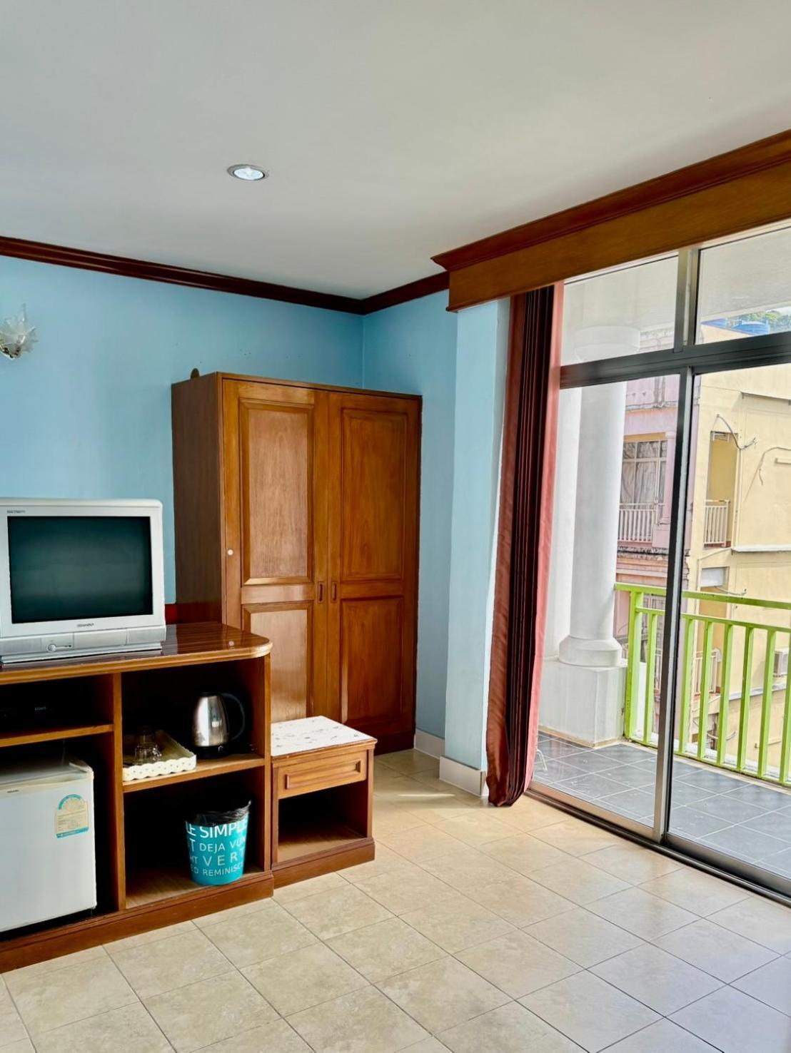 Innarm House Patong Buitenkant foto
