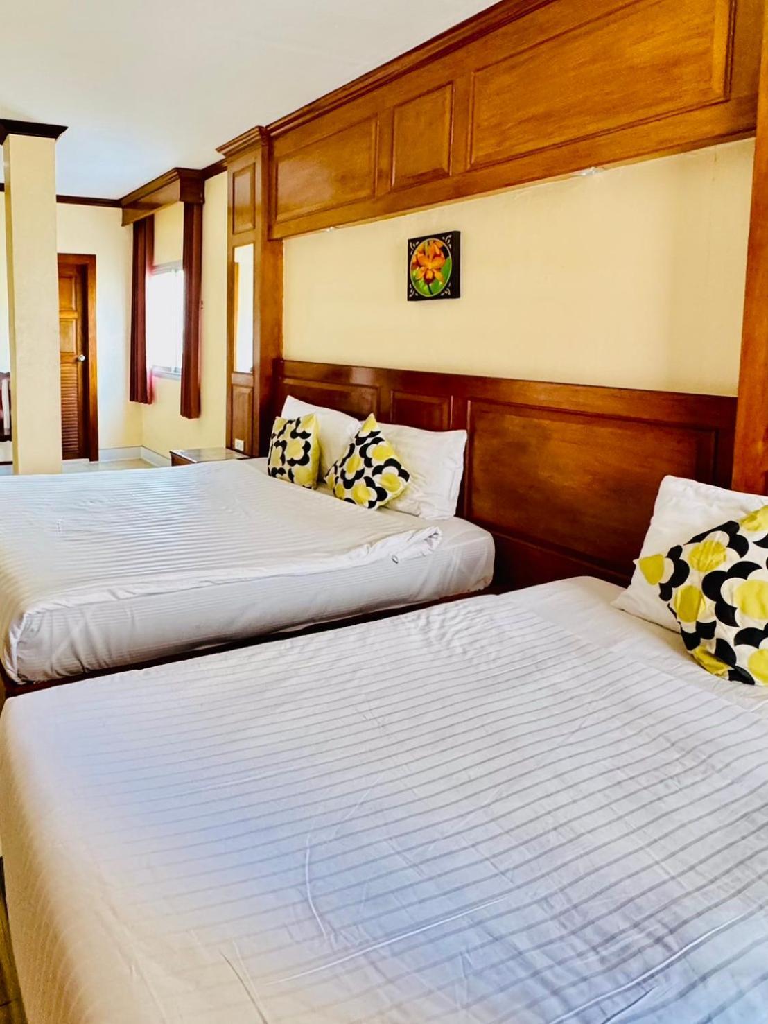 Innarm House Patong Buitenkant foto