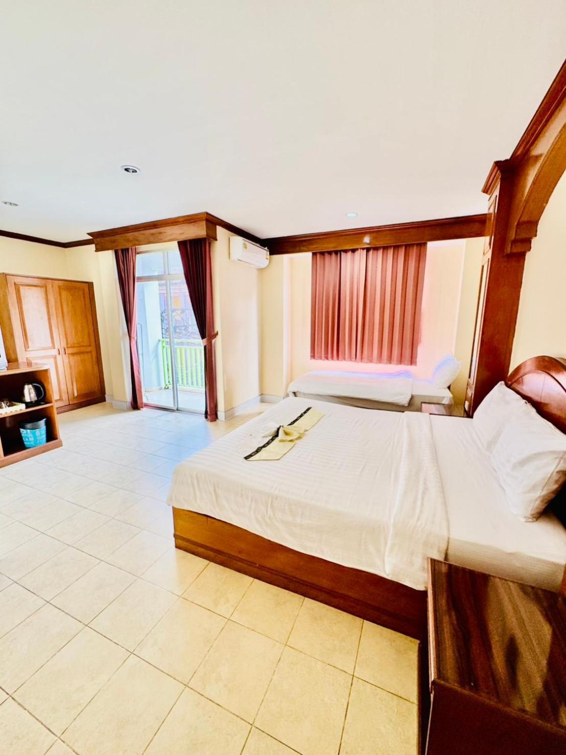 Innarm House Patong Buitenkant foto